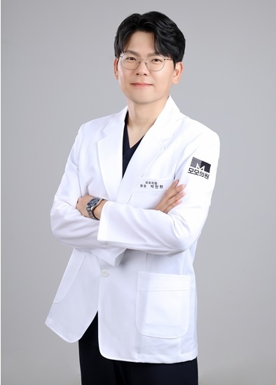 모모의원 대구점 박찬현 원장