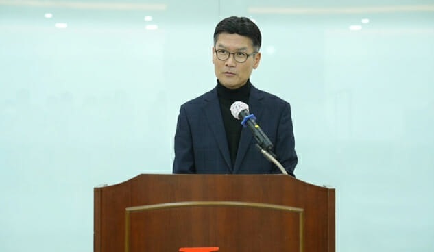 최수안 엘앤에프 대표이사 부회장