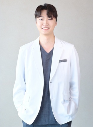 압구정 리올의원 조현대 원장