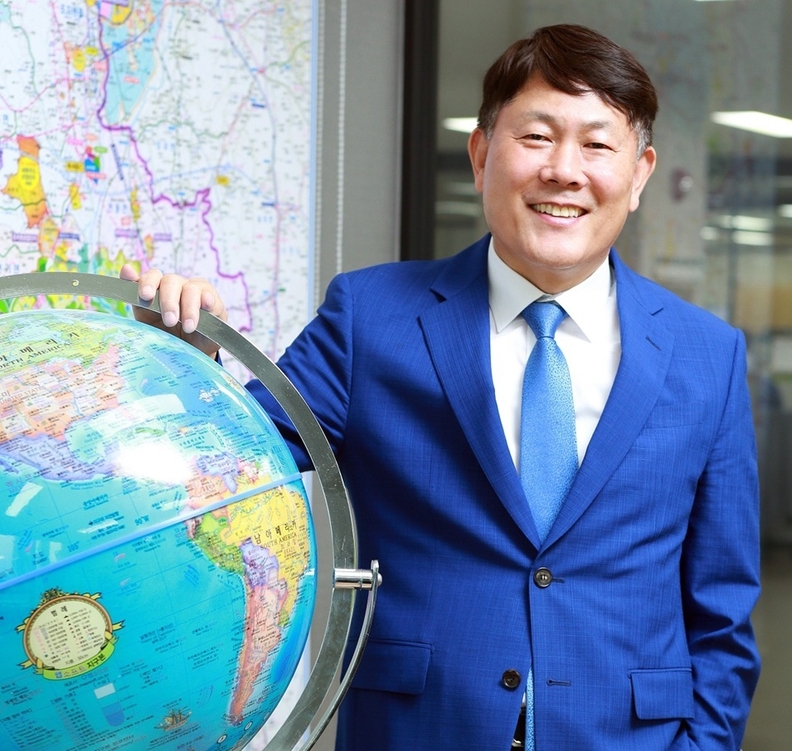 타이어뱅크 김정규 회장.