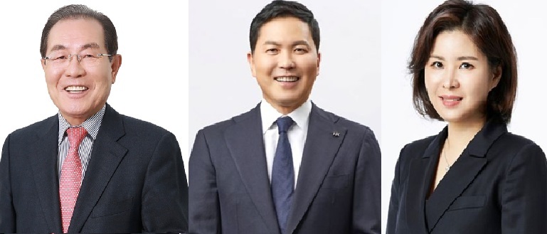 사진 왼쪽부터 콜마그룹 윤동한 회장과 윤상현 부회장, 윤여원 대표.