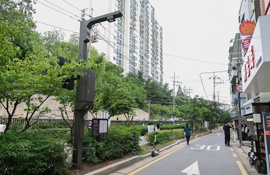 서울 노원구 일대에 설치된 스마트폴 가로등