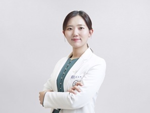 용산페이브피부과 손지희 원장