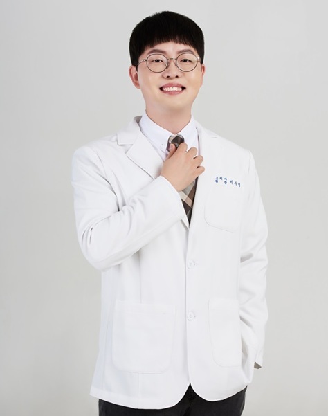 사라나라한의원 이시명 원장