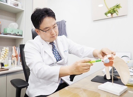 영등포 성모365신경외과 조형래 원장