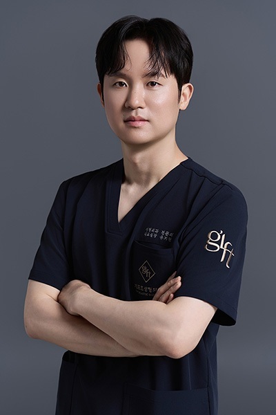 기프트성형외과의원 유기현 대표원장