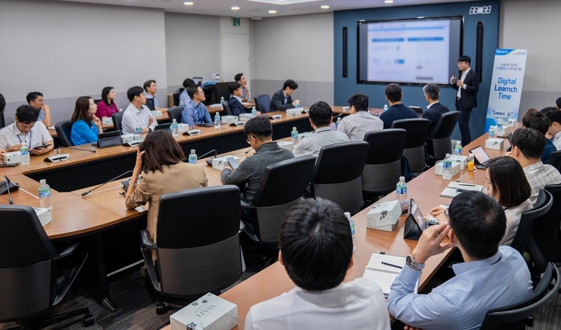 NH농협금융은 18일, 임직원의 디지털 활용 역량을 높이고 새로운 변화와 도전을 장려하는 조직문화 확산을 위해 사내 프로그램 'Digital Learnch Time'을 실시했다.