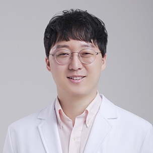 톡스앤필 목동점 이재현 원장