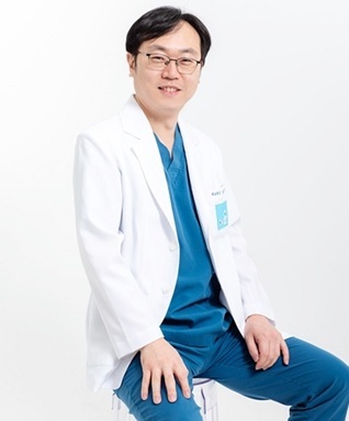 용산 닥터윤프로통증의학과 윤정원 원장