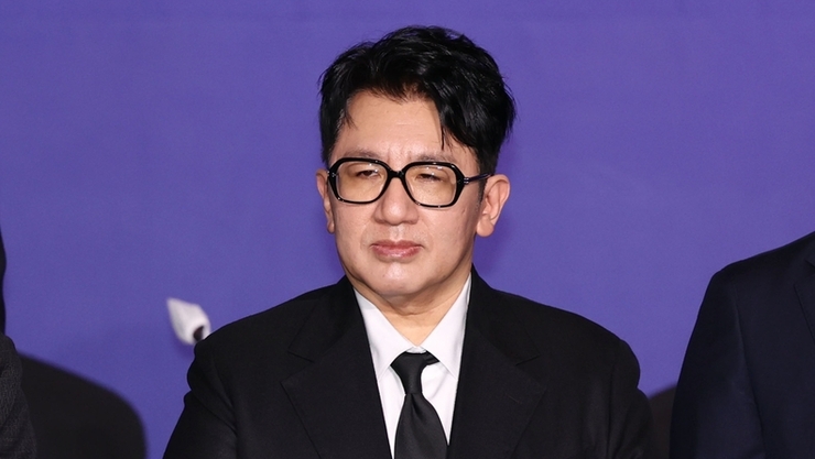 금융당국, 방시혁 하이브 의장 ‘사기적 부정거래’ 혐의 검찰 고발
