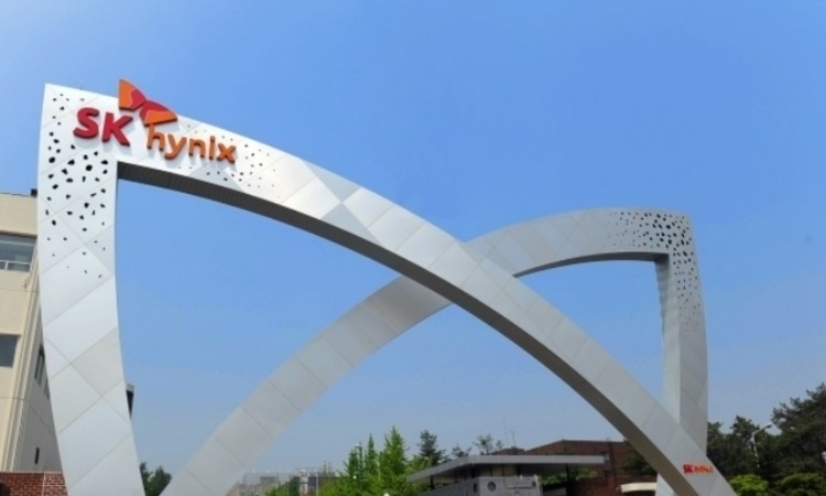 SK하이닉스, 메모리시장 첫 1위 등극…삼성전자 추월