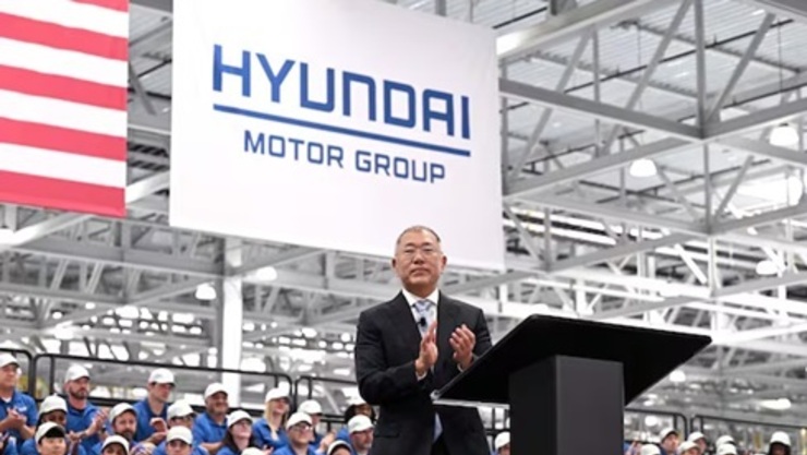 현대차, 3분기 매출 46.7조 ‘역대 최대’…"관세 직격탄에 영업익 29 감소"