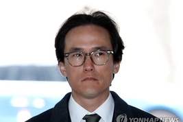 조현범 한국앤컴퍼니 회장, 2심서 징역 2년으로 감형