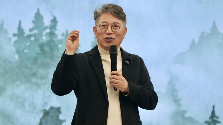 곽재선 KGM 회장, ‘곽재선의 창’ 북 콘서트로 임직원과 소통