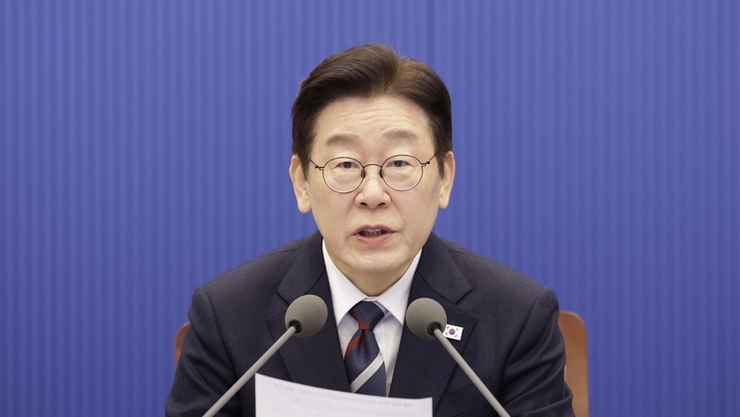 이재명 대통령 “다주택자 대출 연장·대환, 신규와 동일 규제 검토”지시