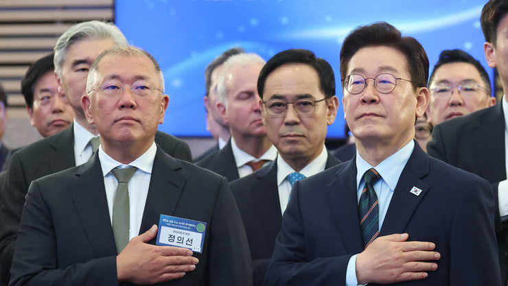 현대차, 새만금에 9조원 투자…AI·로봇·수소 ‘미래 산업도시’ 조성