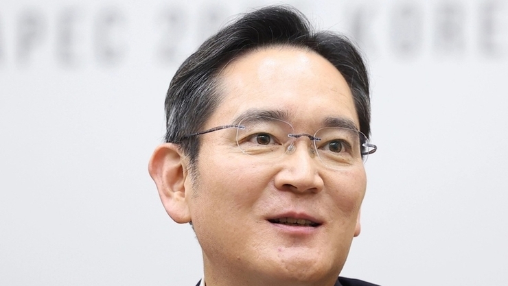 이재용 회장 40조 돌파…삼성家 4명 주식재산 100조 넘본다