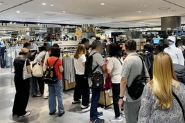 신세계백화점, ‘글로벌 쇼핑 페스타’로 외국인 공략 강화