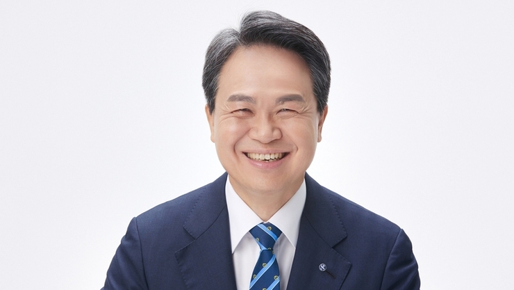 주주에게 띄우는 진옥동의 러브레터...“신한만의 ‘지속 가능한 서사’ 만들것”