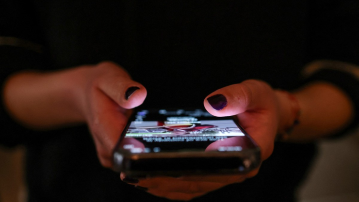 [뉴스 인 데이터] 성인 10중 8명 ‘청소년 SNS 규제’ 공감