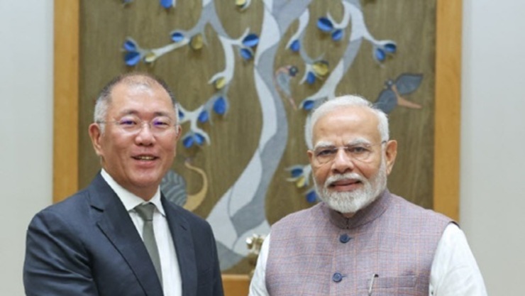 [CEO 워치] "8년만에 약속 지킨 현대차 정의선..."인도서 ‘현지형 모빌리티’로 답하다"