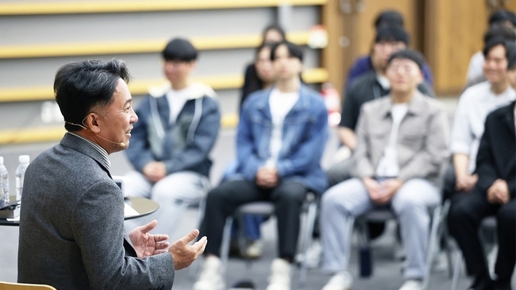 엔씨 김택진, 신입사원에게 던진 화두는?...“통찰력”