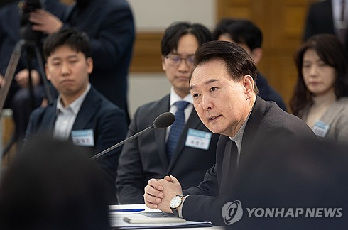 윤석열 대통령이 '국민과 함께하는 민생토론회-여덟 번째, 생명과 지역을 살리는 의료개혁'에서 발언하고 있다. (사진=연합뉴스)
