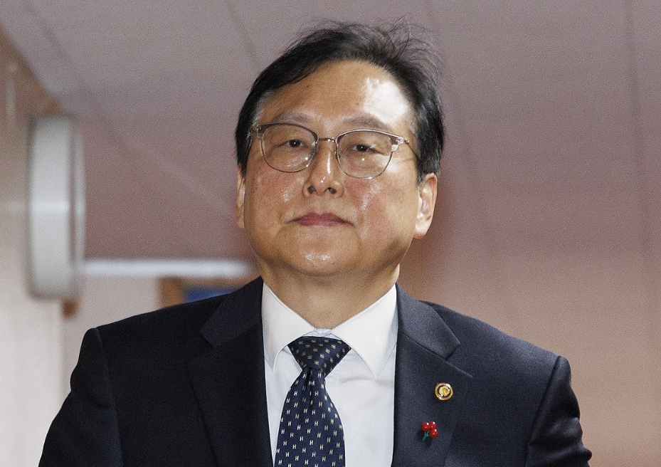 정인교 통상교섭본부장이 국무회의에 입장하고 있다. (사진=연합뉴스)